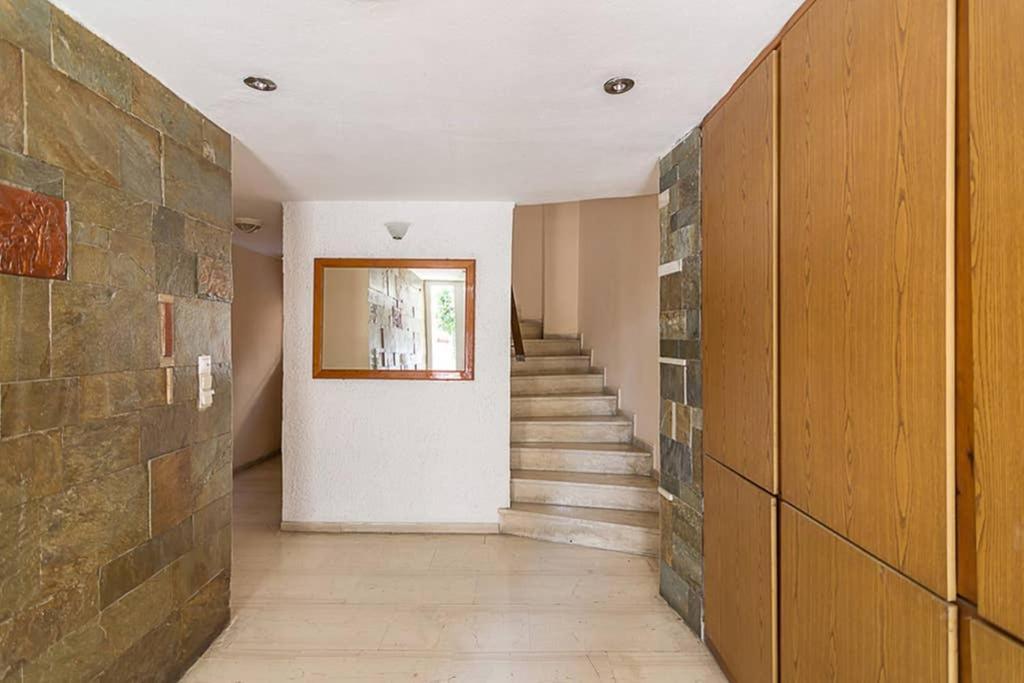 Cozy Flat With 1 Bedroom Next To Metro Station Athènes Extérieur photo